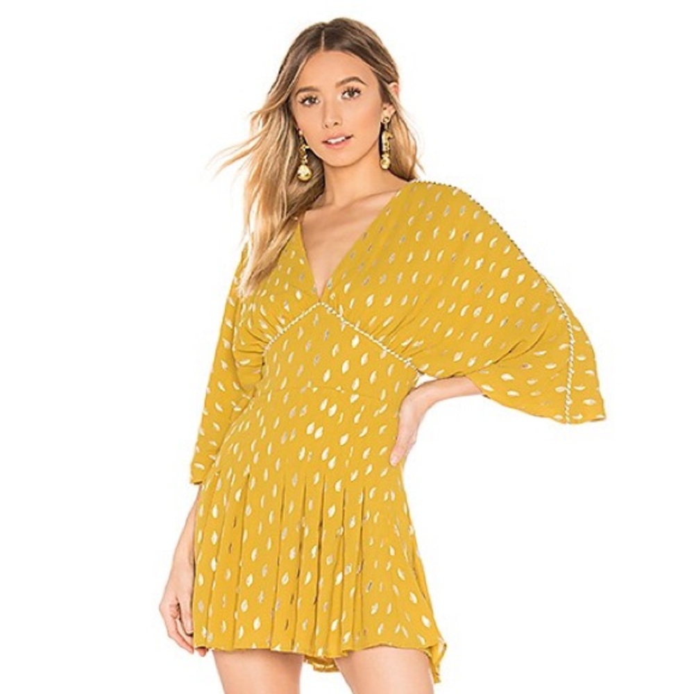 Revolve: House of Harlow Mustard Dress✨